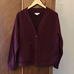 On 34th cardigan NWOT Red Snaps Modern Small